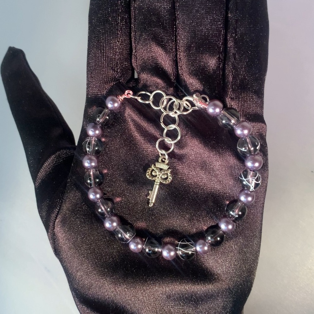 SLATELOCK — Gray and Silver Glass Bead & Copper Handmade Bracelet with Key Charm